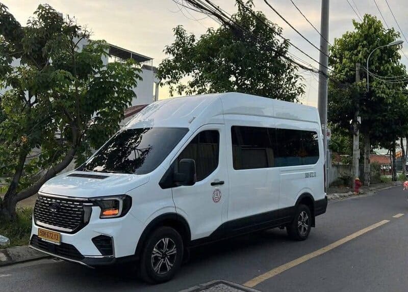 Thuê Xe 16 Chỗ Đưa Đón Sân Bay Giá Rẻ